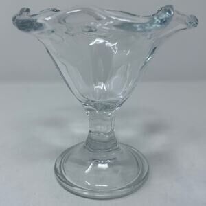 Made in Italy Clear Glass Ice Cream Sundae Dish‎ 5 1/2" Tall